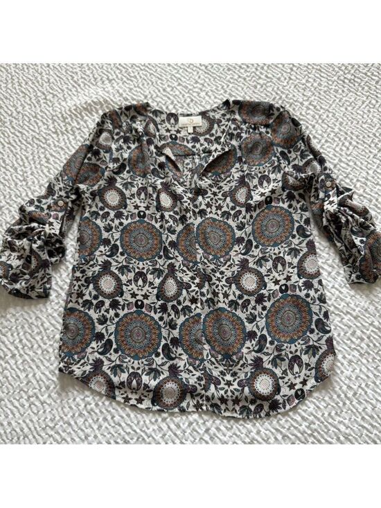 Collective Concepts Tops - Paisley Print Split V-Neck, 3/4 Sleeve Blouse, Multicolor, Size Small